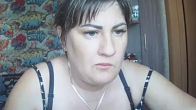 LucyWowx from StripChat is Freechat