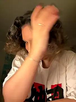 Luisaa_rosee from StripChat is Freechat