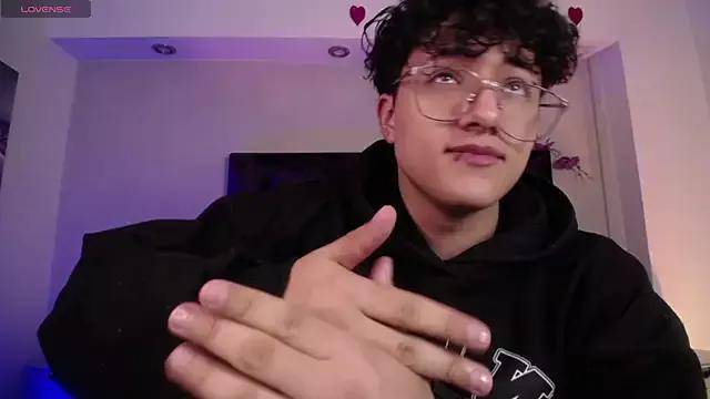LukeFlame_ from StripChat is Freechat