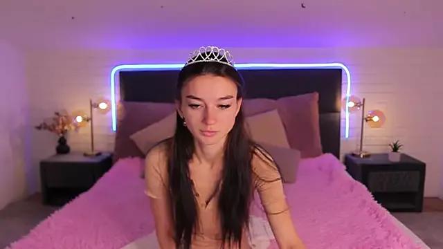 Luna__Baby from StripChat is Freechat
