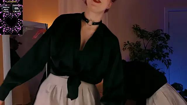 luna_son from StripChat is Freechat