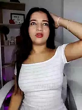 LUNAA___ from StripChat is Freechat