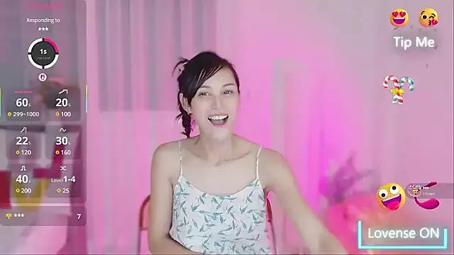 LunaBelle008 from StripChat is Freechat