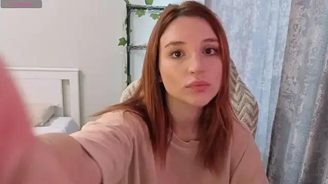 lunatale2 from StripChat is Freechat