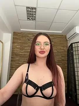 Lunna_Squirt from StripChat is Freechat