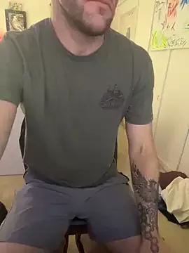 Luv2SuckBWC92 from StripChat is Freechat