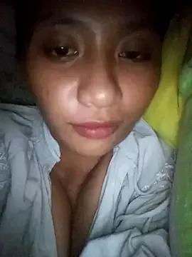lyn_cute18 from StripChat is Freechat