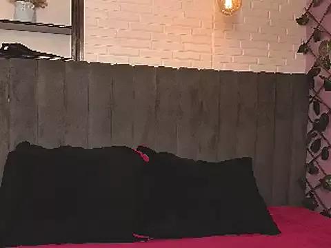 Maddiee_Jackson from StripChat is Freechat
