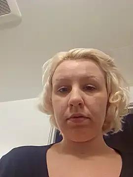 MadelynDaisyMoanroe from StripChat is Freechat