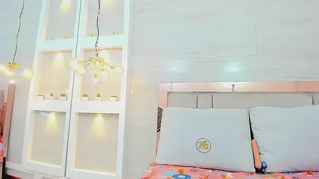 madison_summer from StripChat is Freechat