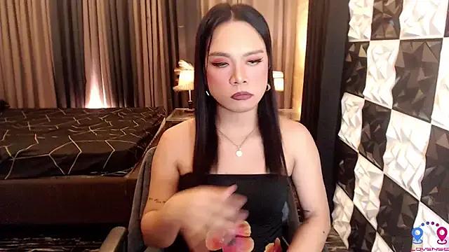 MajesticStella from StripChat is Freechat