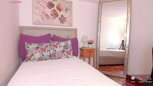 malak_brawn from StripChat is Freechat