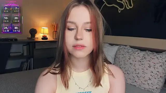 MaliaBourraine from StripChat is Freechat