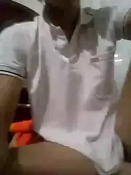 ManChillBigCockVN from StripChat is Freechat