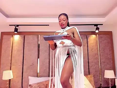 ManuelaGreen from StripChat is Freechat