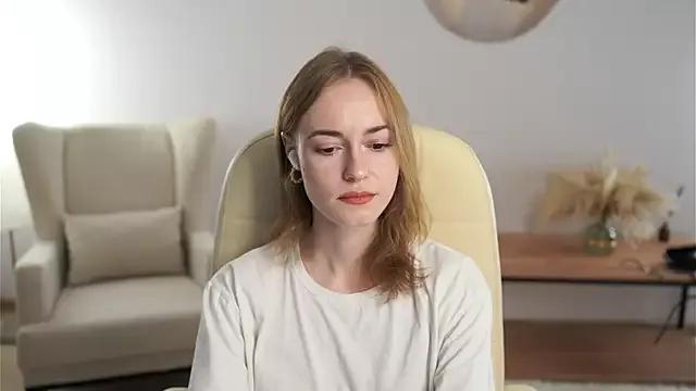 MarianAhuja from StripChat is Freechat