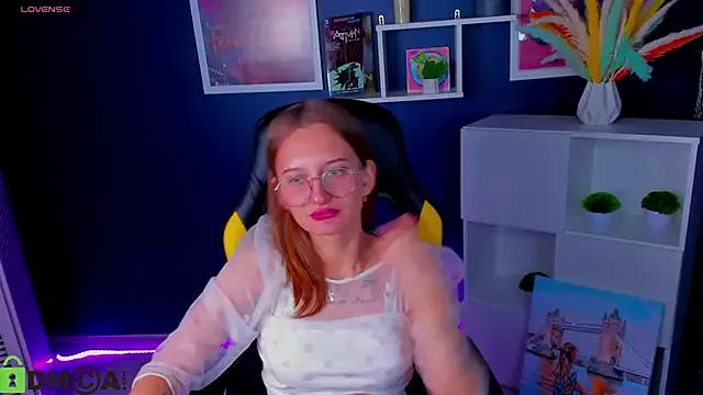 Maryyy_May from StripChat is Freechat