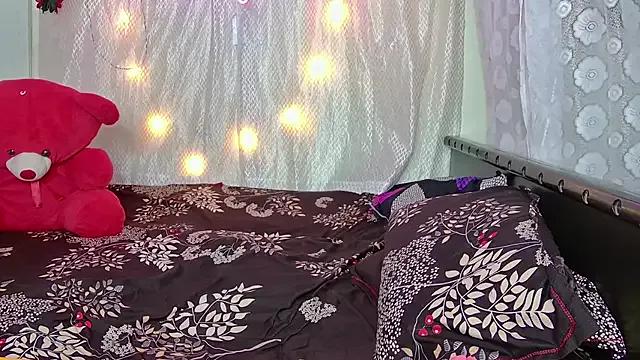MasTANIYA from StripChat is Freechat