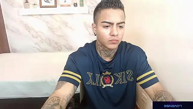 MaxSteel98 from StripChat is Freechat