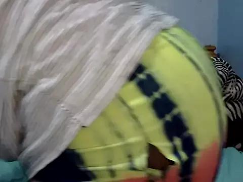 medinahswee from StripChat is Freechat