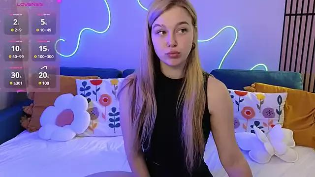 Mel_Nelson from StripChat is Freechat