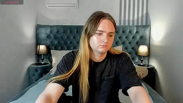 Melaniass from StripChat is Freechat
