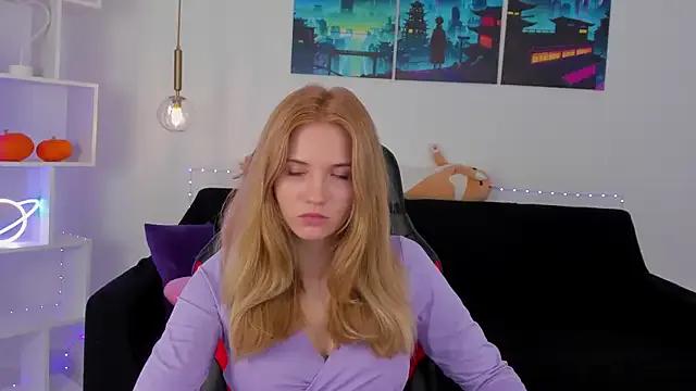 MelissaLiss from StripChat is Freechat