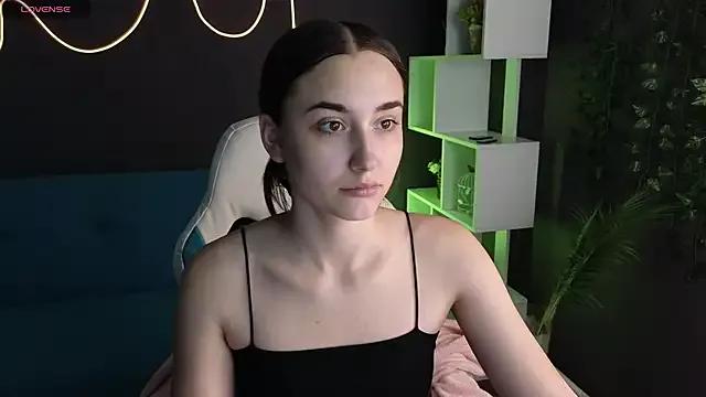 MelissaPristine from StripChat is Freechat