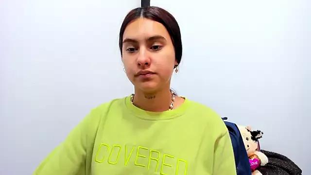 melodyy21 from StripChat is Freechat