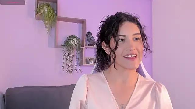 MeridaFox_ from StripChat is Freechat