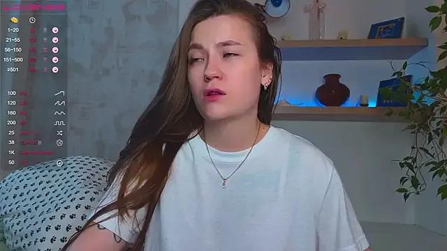 mia_here from StripChat is Freechat