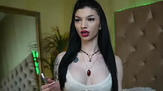 MiamiCandy from StripChat is Freechat