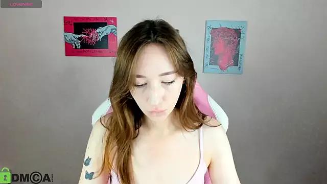 Miche1le_Allenne from StripChat is Freechat