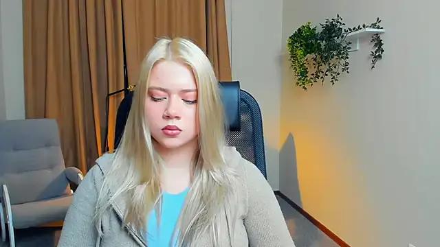 MichelinaRiff from StripChat is Freechat