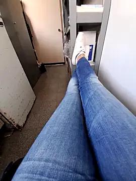 Michelle77_2024 from StripChat is Freechat