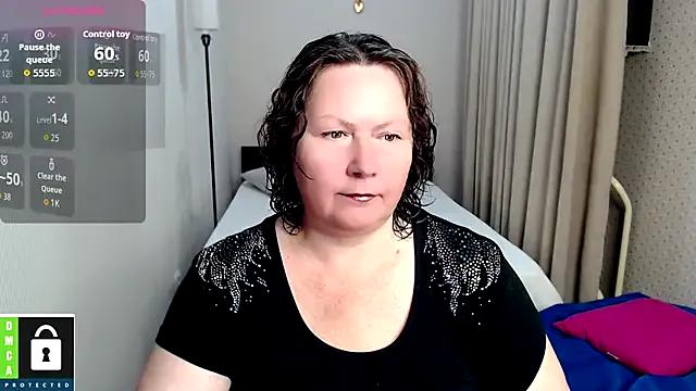milf_hornys from StripChat is Freechat