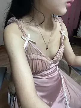 Mina048 from StripChat is Freechat