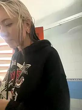 Mina_Express from StripChat is Freechat