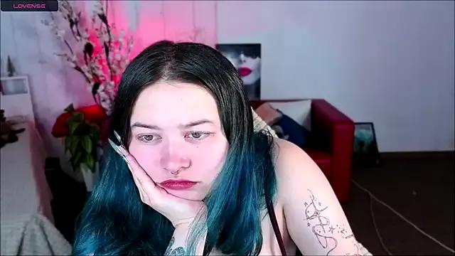 Mira_Fyre from StripChat is Freechat
