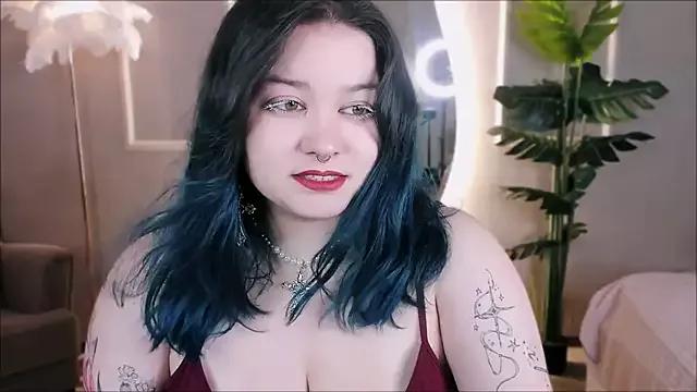 Mira_Fyre from StripChat is Freechat