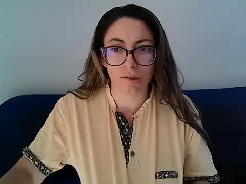 Miranda_sexlove_ from StripChat is Freechat