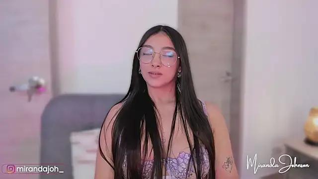 MirandaJohnson_ from StripChat is Freechat