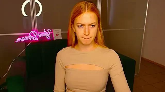 MirandaMayers from StripChat is Freechat