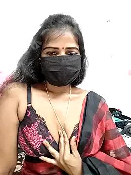 Misss-julli from StripChat is Freechat