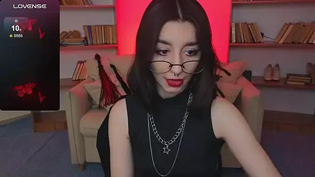Mistress__Marcelline from StripChat is Freechat