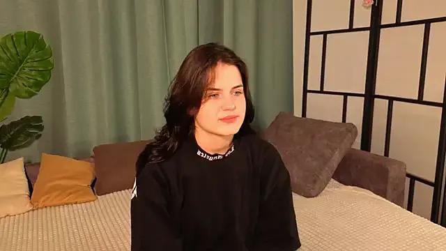 MiyokoShiver from StripChat is Freechat