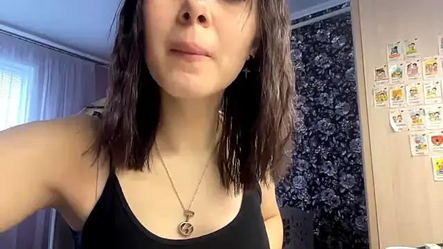 MollyPartey from StripChat is Freechat