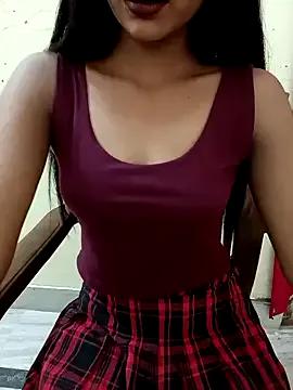 MoonlikeLexis from StripChat is Freechat