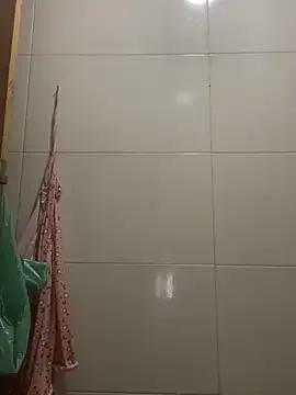 morenaluaa from StripChat is Freechat