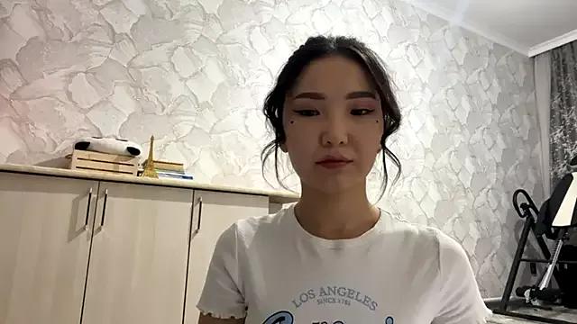 MyCuteLuna from StripChat is Freechat